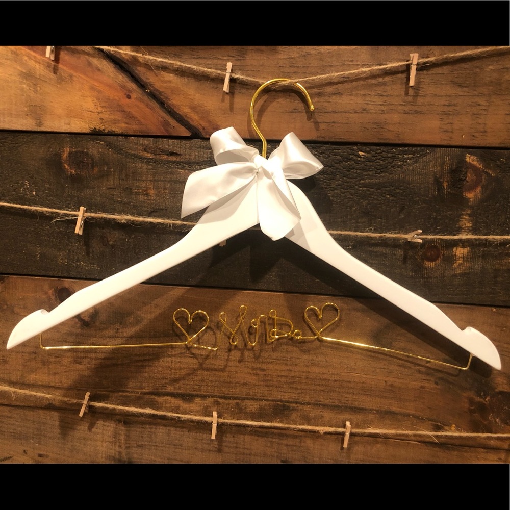 Mrs hanger (Wedding)